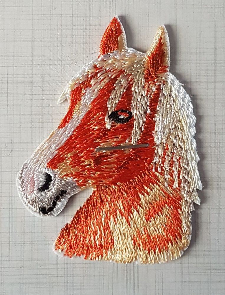 Trimits iron on or sew on motif Horse head