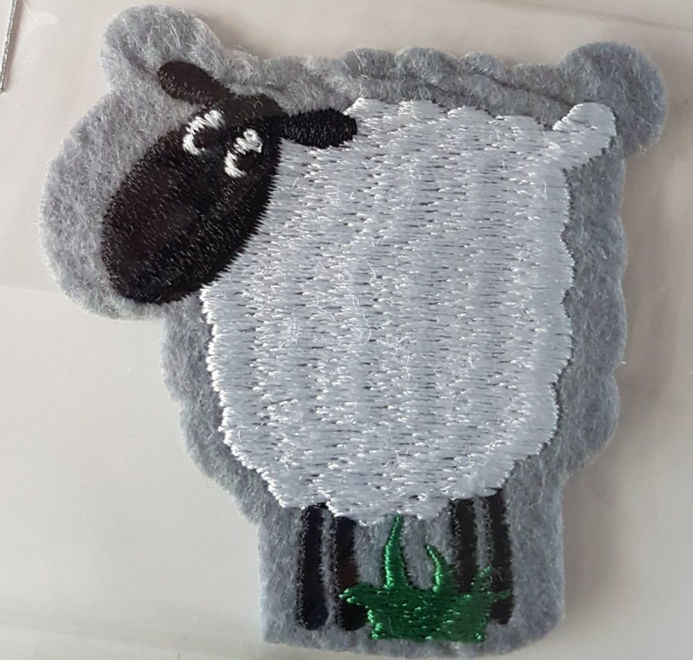Groves stick on or sew on motif sheep