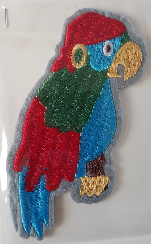 Groves stick on or sew on motif pirates parrot (small)
