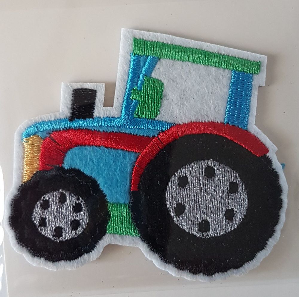 Groves stick on or sew on motif tractor (small)
