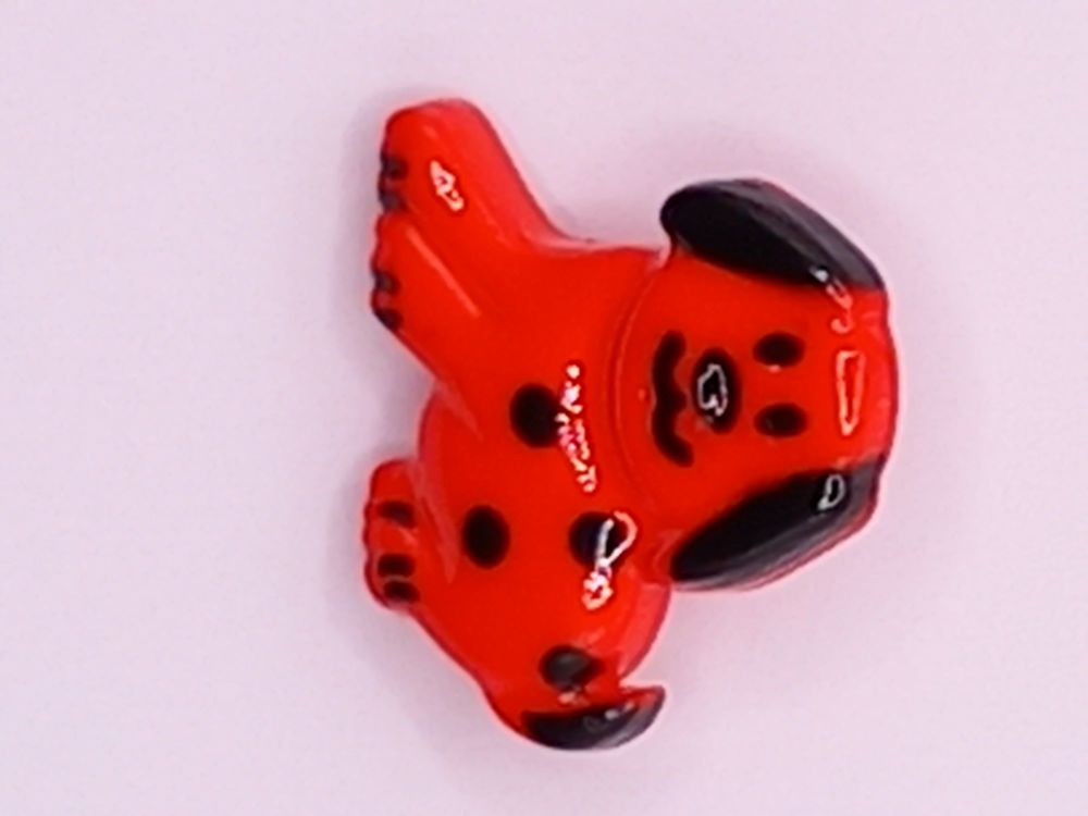 Buttons: Red spotty dog approx 20mm