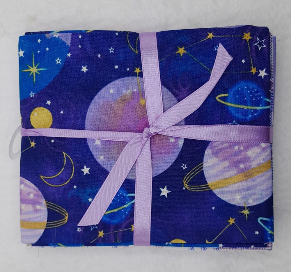 Fabric Palette fat quarter pack Out of this world