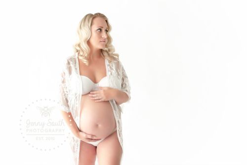 Pregnant Devon Mama
