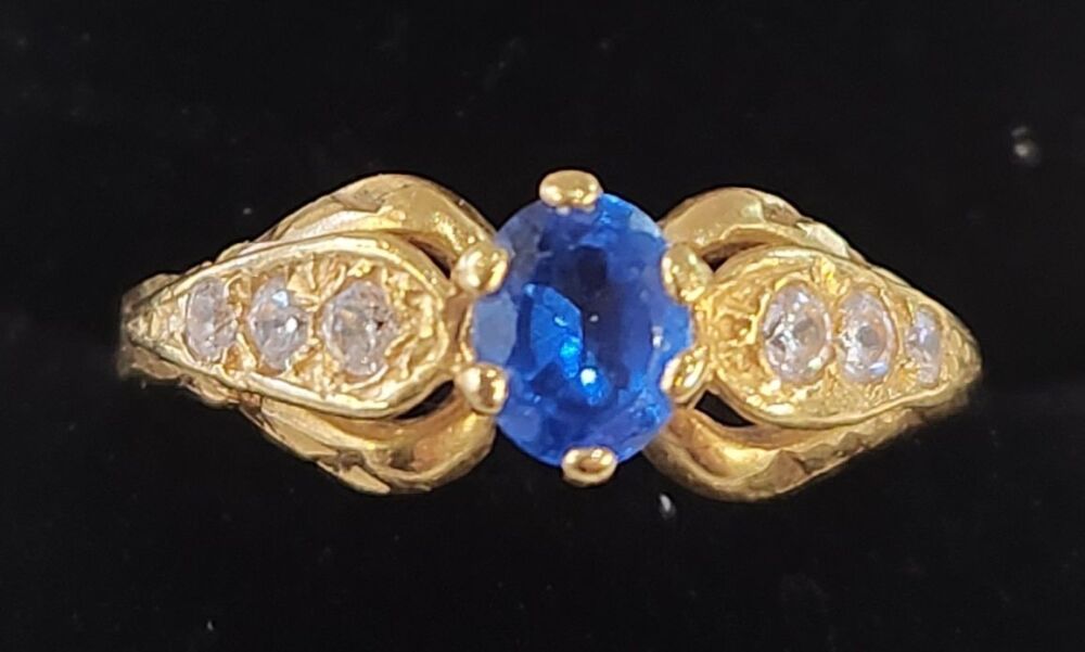 22ct Sapphire Ring