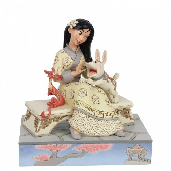 Honourable Heroine (Mulan Figurine)