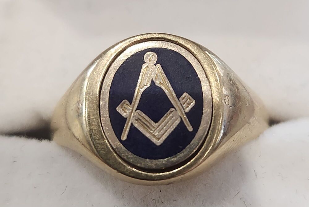 9ct Masonic Ring