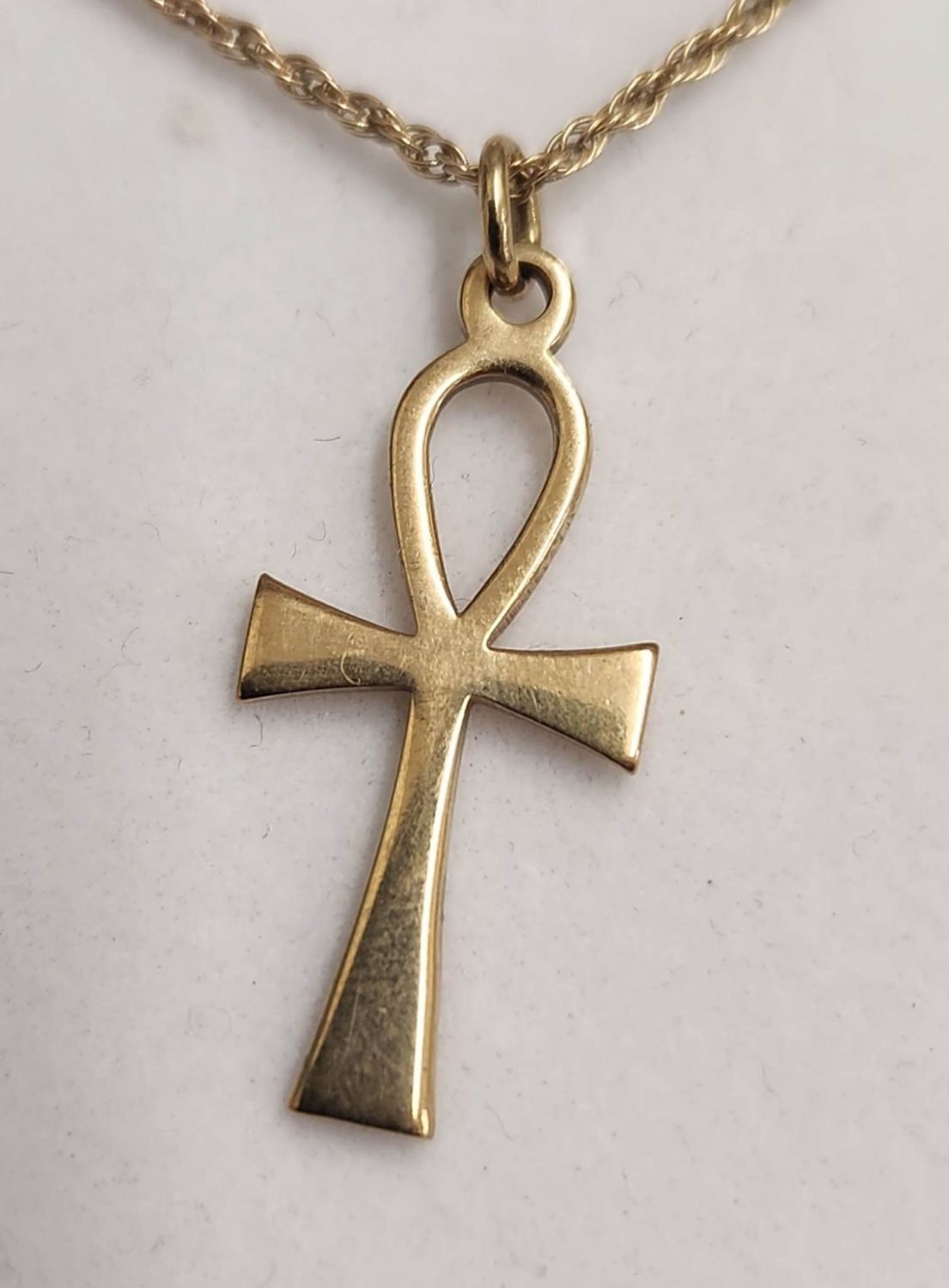 9ct Yellow Gold Ankh Cross with Chain