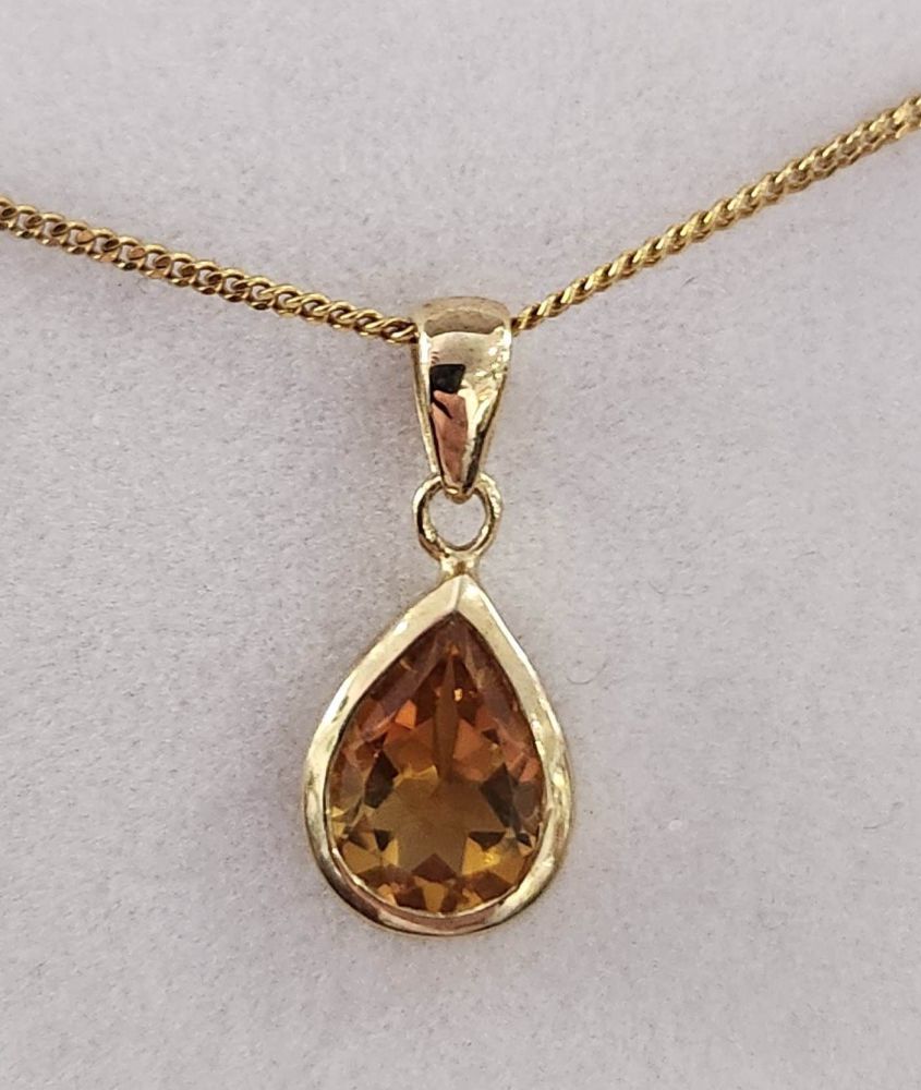 9ct Yellow Gold Citrine Pendant with gold chain