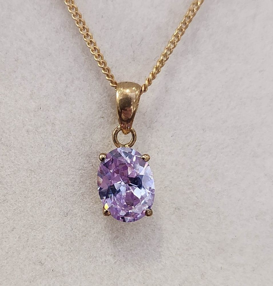 9ct Yellow Gold CZ ( Light Purple ) with chain