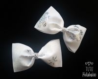 Snowflake White/Silver Tux Bow