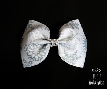 Snowflake White/Grey Tux Bow