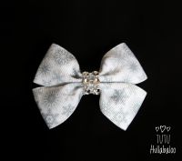 Snowflake White/Grey Double Tux Bow