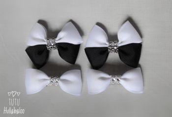 Plain Black/White - Bunches Bows - 4 bows