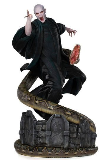 Harry Potter Legacy Replica Statue 1/4 Voldemort & Nagini 58 cm IS12791