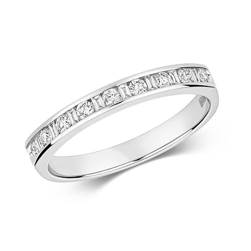 9CT DIAMOND HALF ET RING RD/BG
