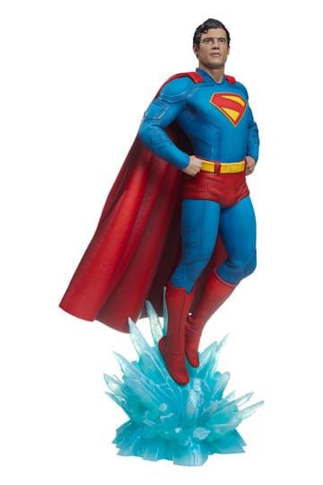 Superman (2025) Premium Format Statue Superman 61 cm