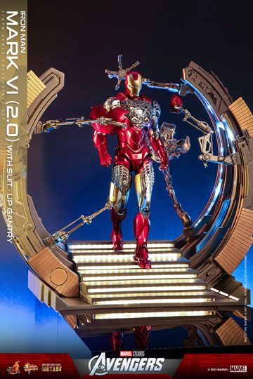 Marvel's The Avengers Movie Masterpiece Diecast Action Figure 1/6 Iron Man Mark VI (2.0) with Suit-Up Gantry 32 cm