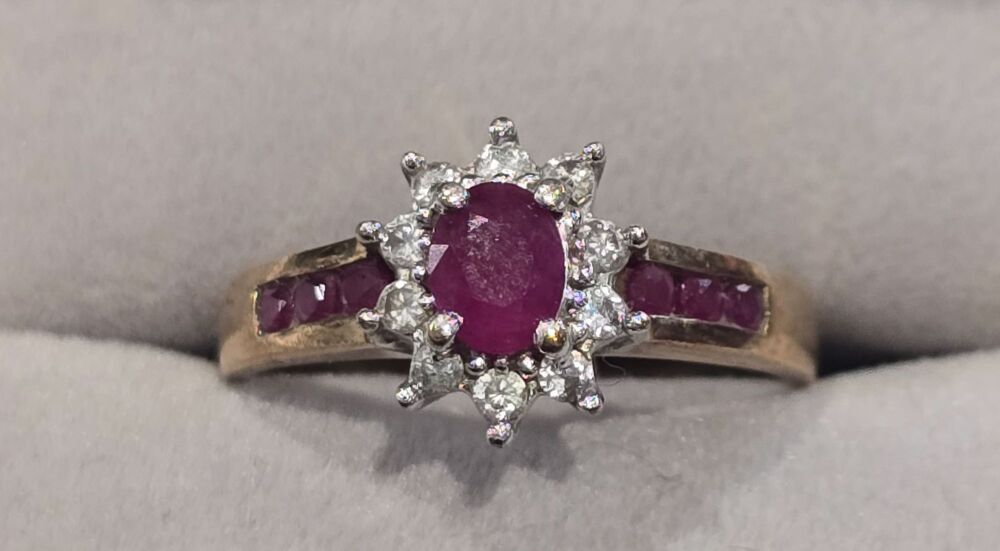 9ct Ruby Diamond Ring