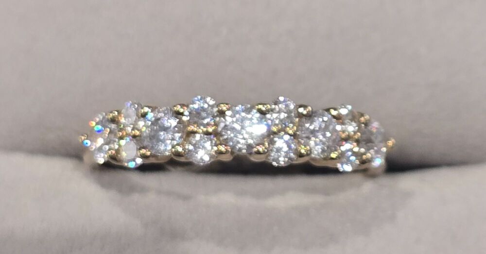 9ct CZ Ring