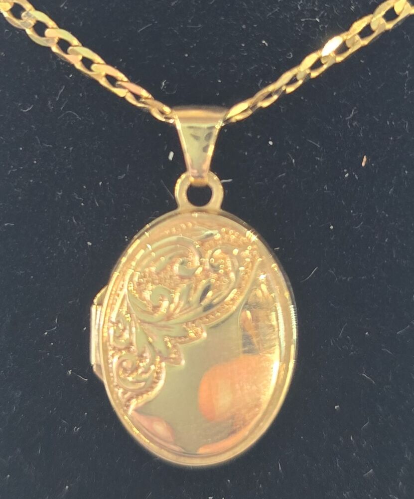 9ct Locket