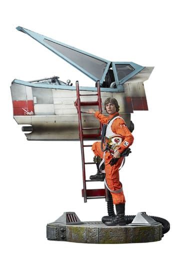 Star Wars Premium Format Statue Luke Skywalker & X-Wing: Red Five, Standing By 76 cm