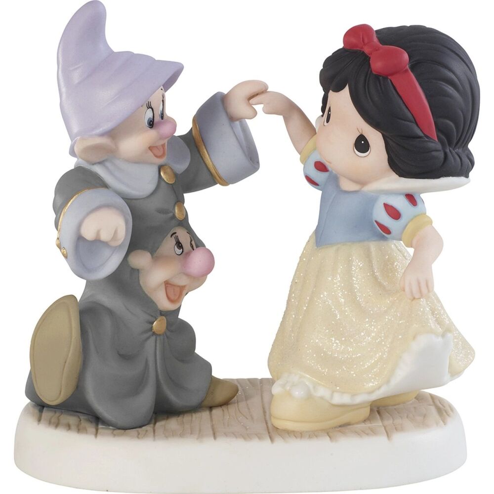 Disney Precious Moments Figurine Snow White & Seven Dwarfs