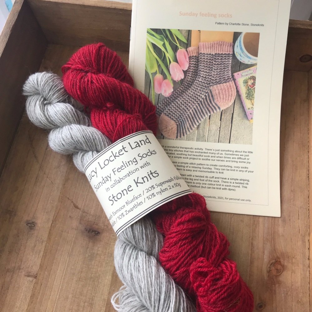 *New* Sunday Feeling Sock - red and natural grey