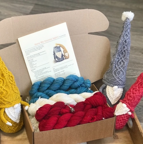 The Cable Guys  - Here we Gnome Again Kit - red & turquoise