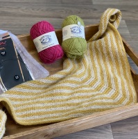 Polkagris Kerchief yarns Colour Combo #5