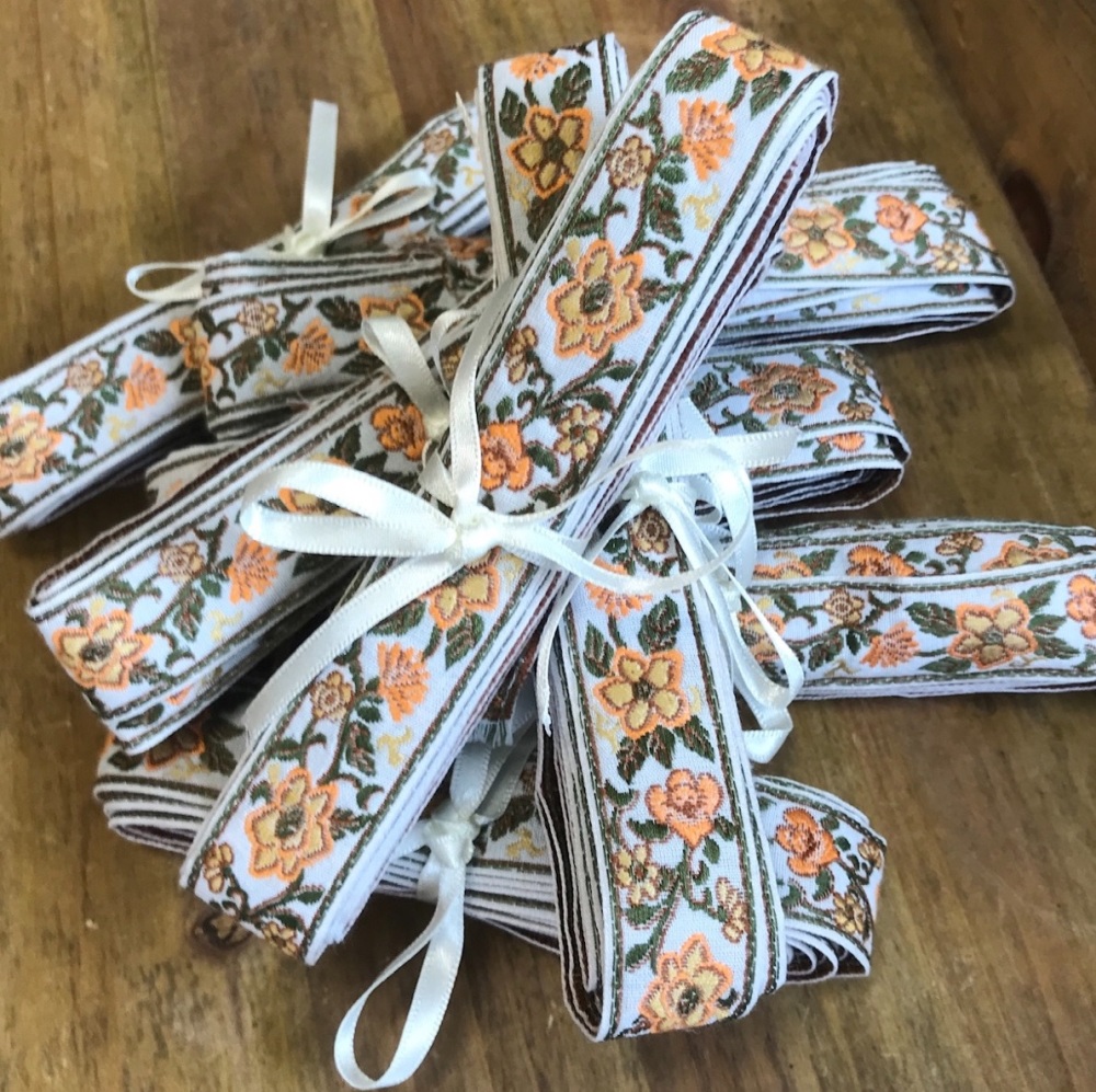 SPECIAL Retro Ribbon Bundle  - light orange Flowers 