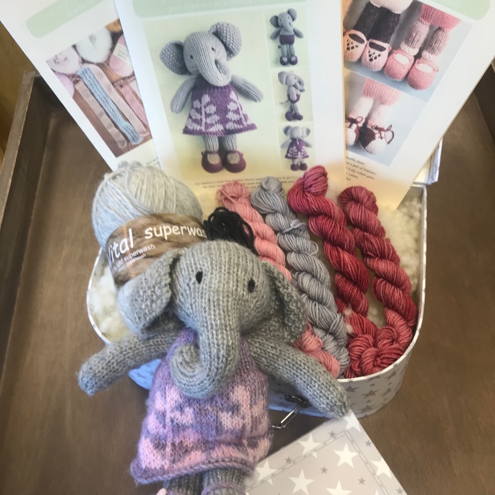 (Superwash Wool) Special Elephant in a Dress & Scarf in a pretty Suitcase 
