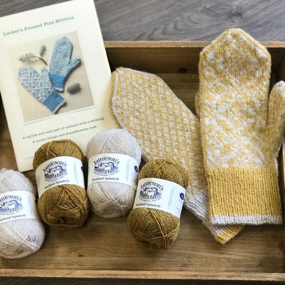Frosted Pine Mitts Kit - Gold & Cream