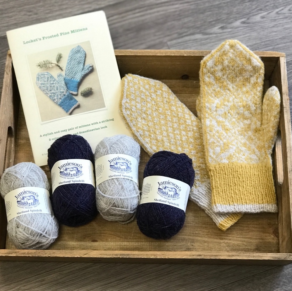 Frosted Pine Mitts Kit - Damson & Stone