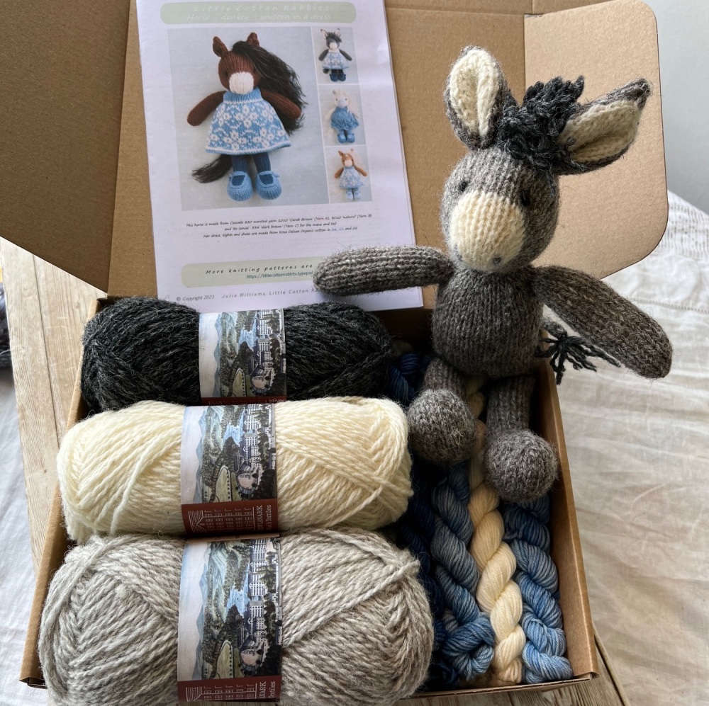 New Donkey in a Dress Kit - New Lanark DK - light grey