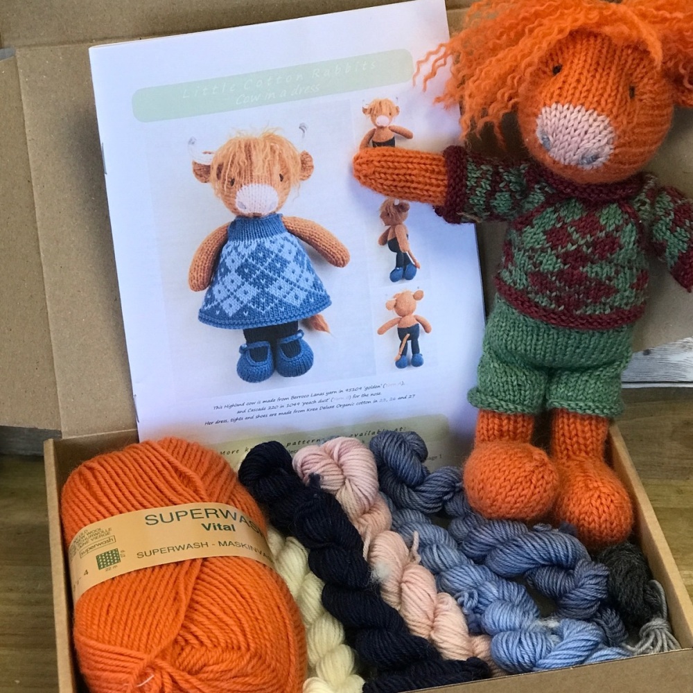 ***NEW*** Highland Cow in a Dress Kit - Superwash -  light orange
