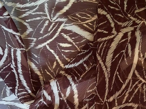 Crinkle brown with ecru fern print, PL0002, 150cm