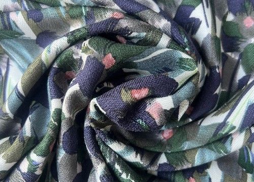 Floral viscose twill, 140cm, VC0029