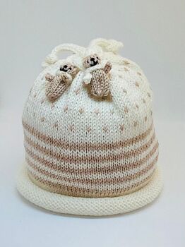 Cream and Oatmeal Hat