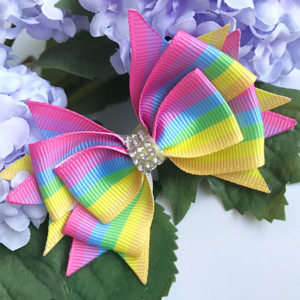 3.5 inch Stacked bow - Pink to yellow rainbow - Single prong clip