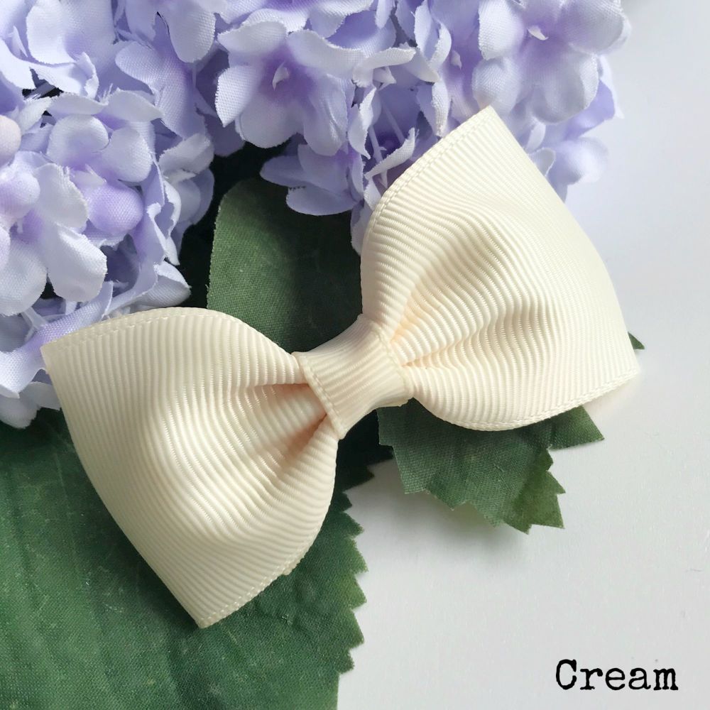 3 inch Classic Bow - Cream - Alligator clip or bobble