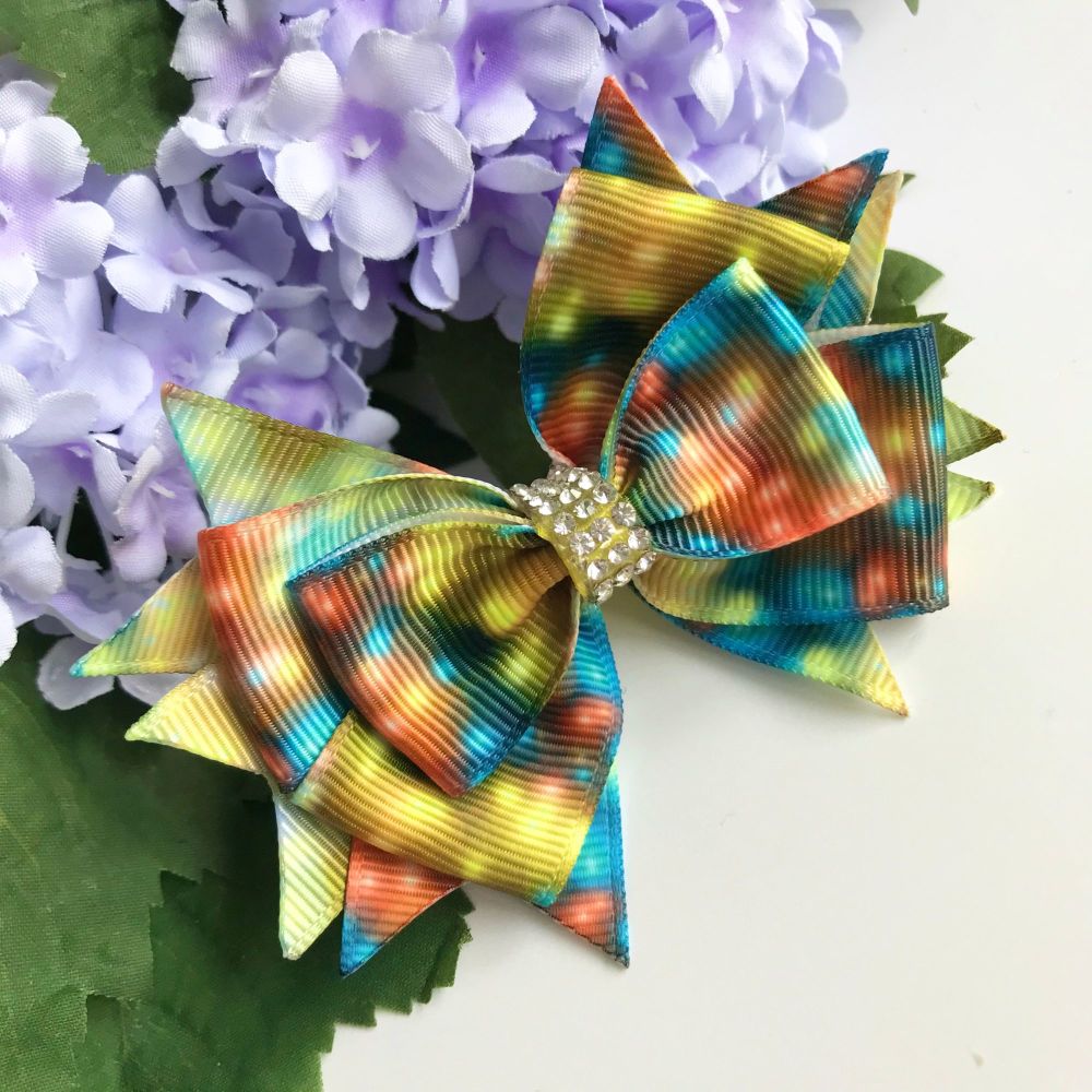 3.5 inch Stacked bow - Blurry lights print - Single prong clip