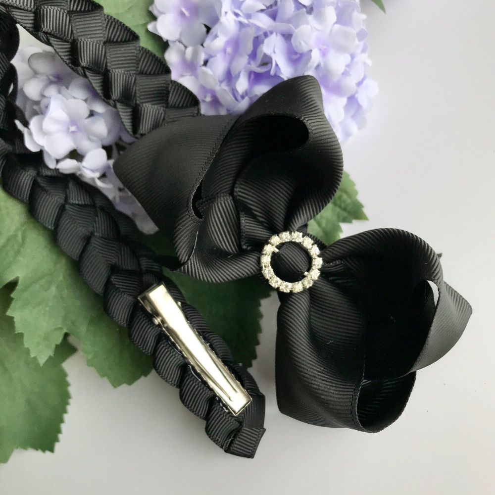 Bun Wrap with 4 inch Bowtique Bow - Black - Clips
