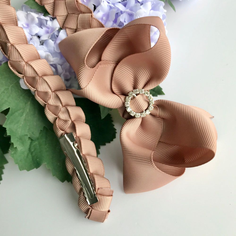 Bun Wrap with 4 inch Bowtique Bow - Natural - Clips