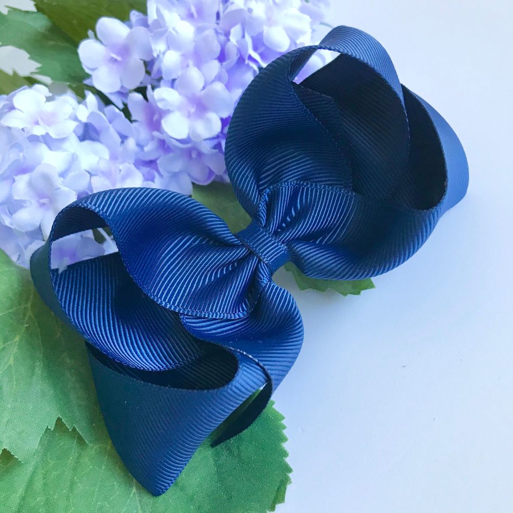 4 inch Bowtique Bow - Navy - Alligator clip or bobble
