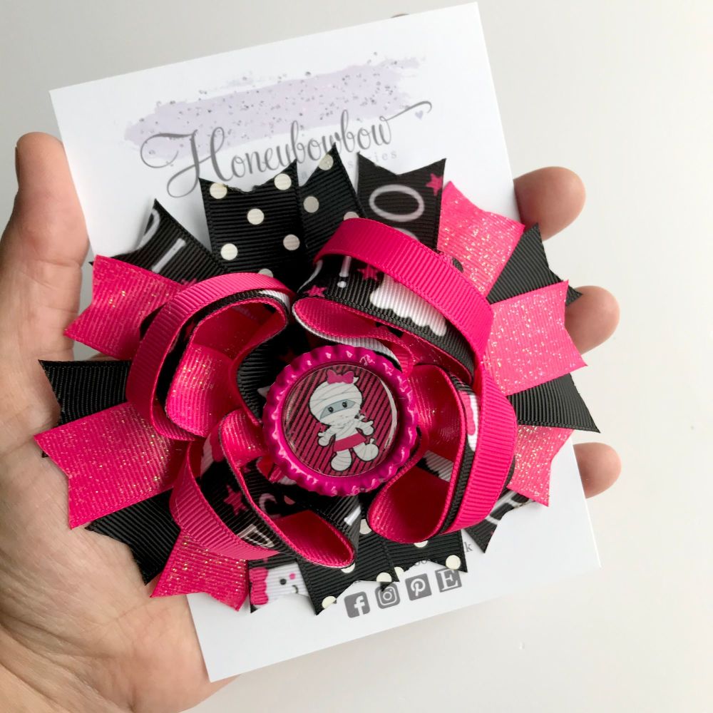 z 5 inch stacked bow - Halloween mummy girl - clip