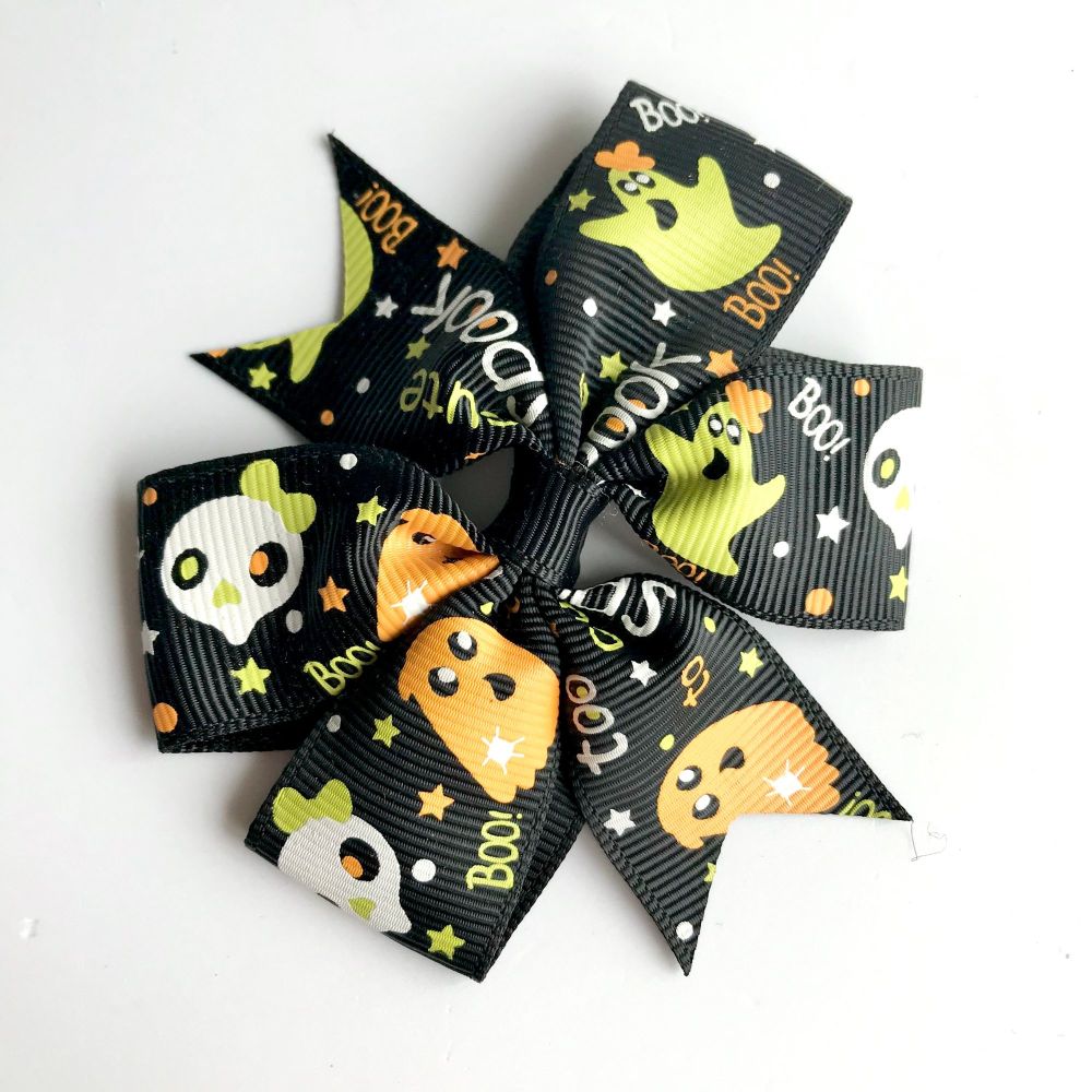 3 inch pinwheel bow - Halloween black ghosts too cute to spook - alligator clip