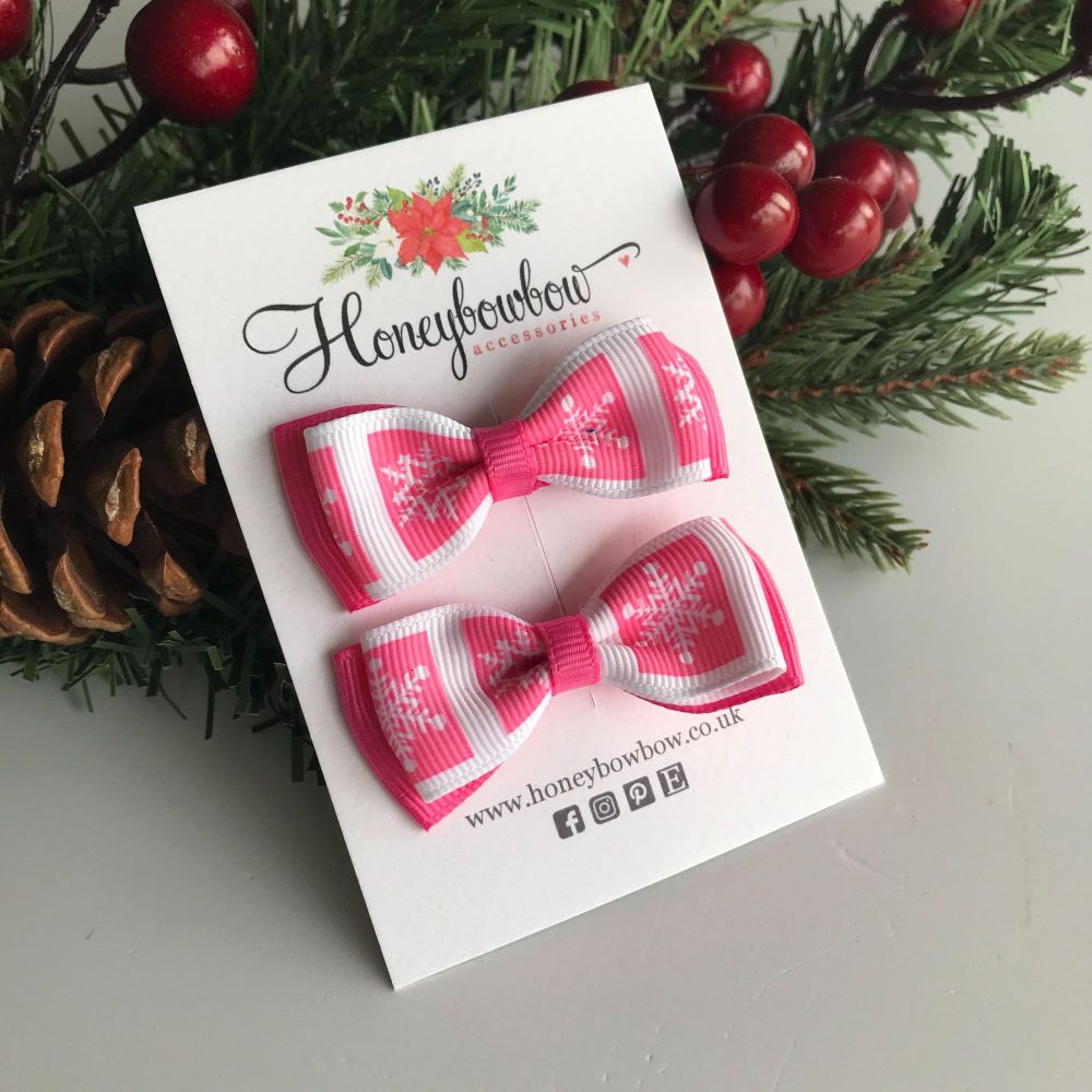 Christmas 2 inch layered classic bow - Pink snowflakes - Prong clip pair
