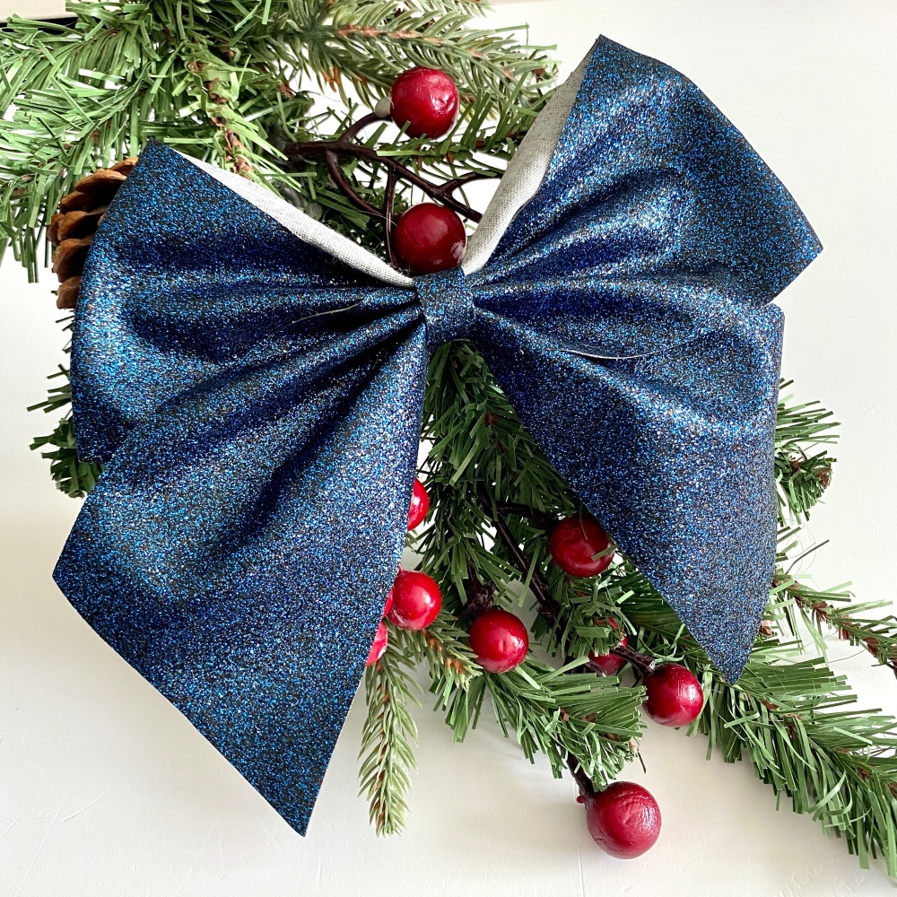 Christmas tree bow