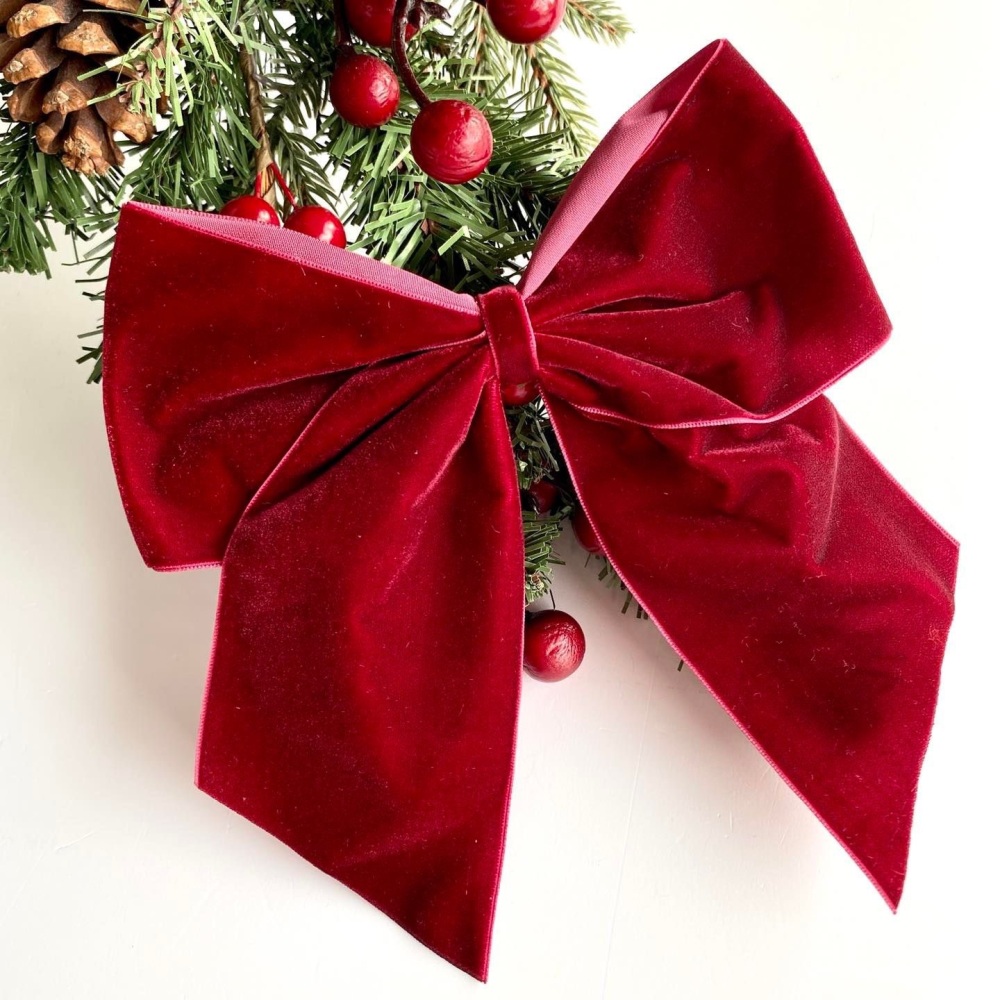 8 inch Scarlet velvet Christmas tree bow