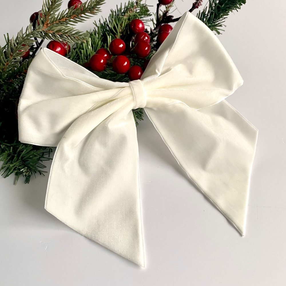 7.5 inch Off White velvet Christmas tree bow